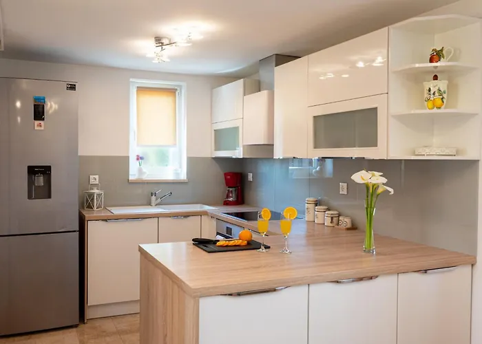 Villa House Lucy